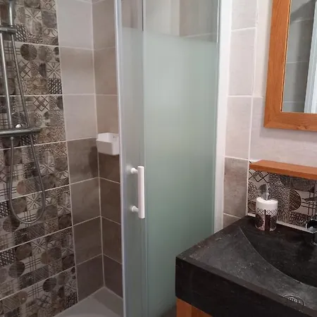 Independant Dans 別荘 Neffies